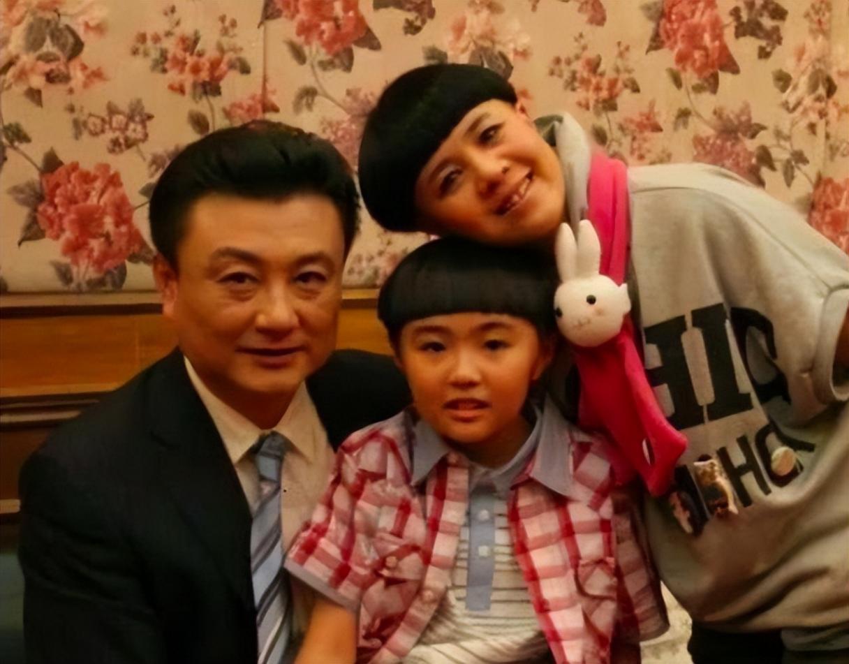 金龜子女兒因孩子斷奶崩潰大哭