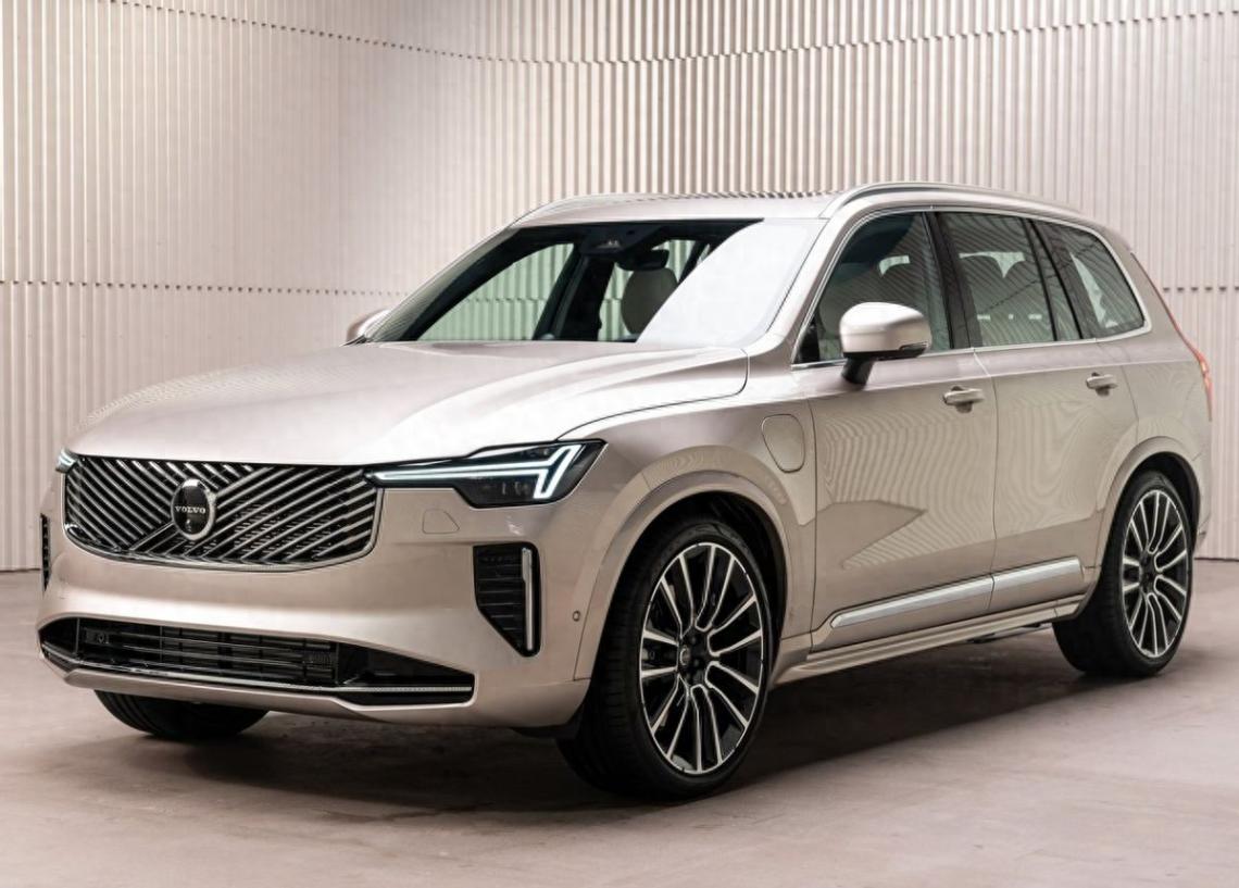 沃爾沃全新XC90,懸掛座椅改進(jìn),外觀內(nèi)飾煥然一新