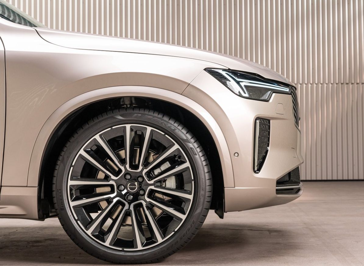沃爾沃全新XC90,懸掛座椅改進(jìn),外觀內(nèi)飾煥然一新
