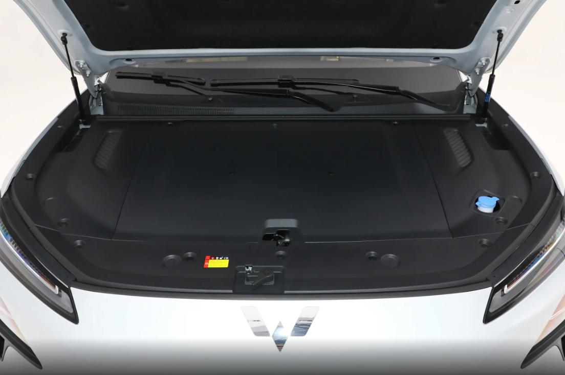試駕五菱星光S EV,軸距2米8配靈眸智駕,10萬(wàn)級(jí)家用SUV出行新選擇
