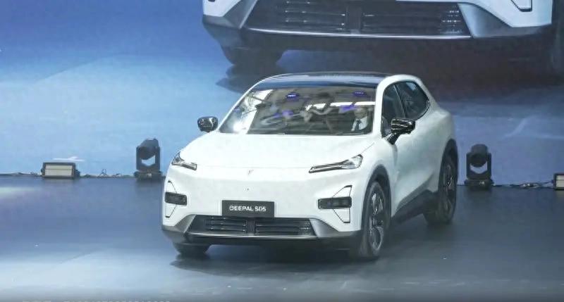 長安汽車泰國羅勇工廠正式投產(chǎn) 第2859萬輛車同步下線