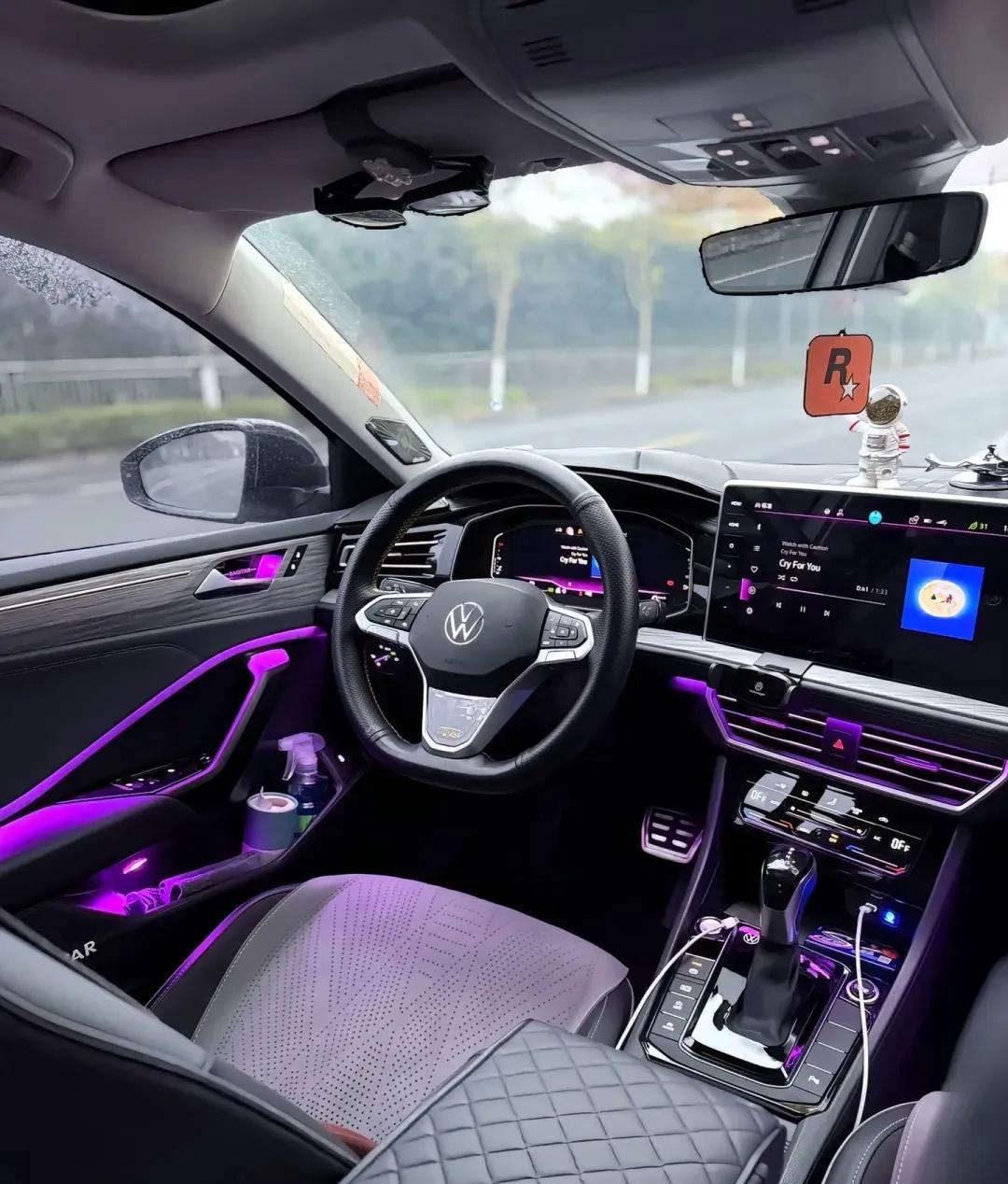 速騰VS思域:15萬級家用車該怎么選?真實體驗對比