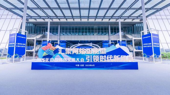 頂流主播同臺競技:直播江湖的“冰火兩重天”