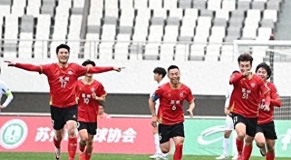 當2名泰州球迷誤入徐州“敵營”
